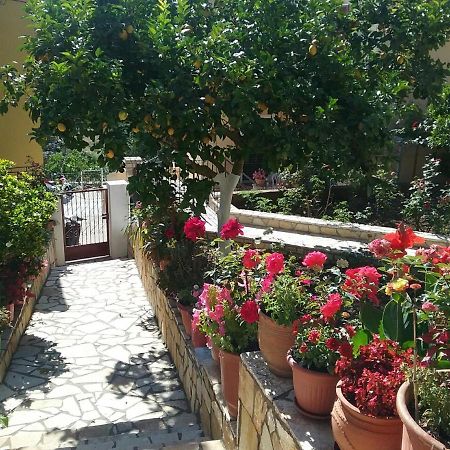 Voula Apartman Gáiosz Kültér fotó